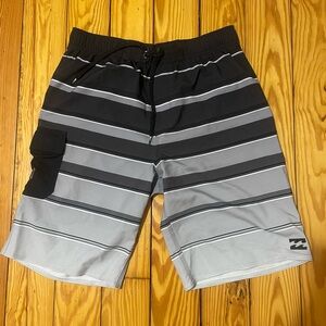 Billabong Men's Black and Gray Swim Shorts Size S